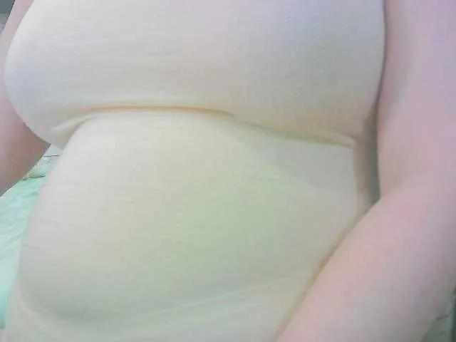 Offline KeepmepregO on BongaCams