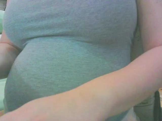 Offline KeepmepregO on BongaCams