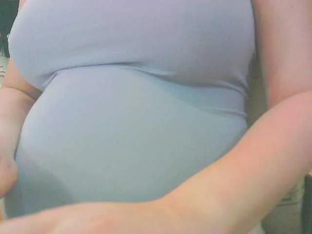 Offline KeepmepregO on BongaCams