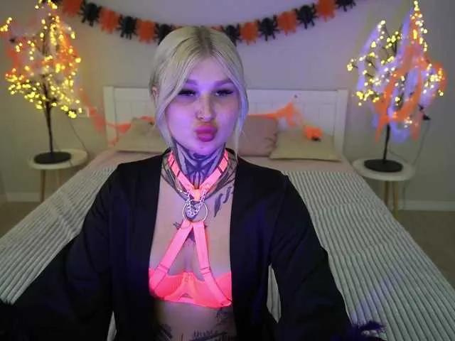 Offline KellyBabbe on BongaCams