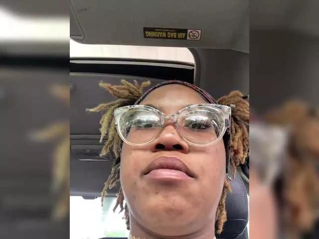 Offline Kiarichikito1 on BongaCams