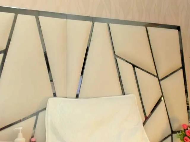 Offline kimberlydaring on BongaCams