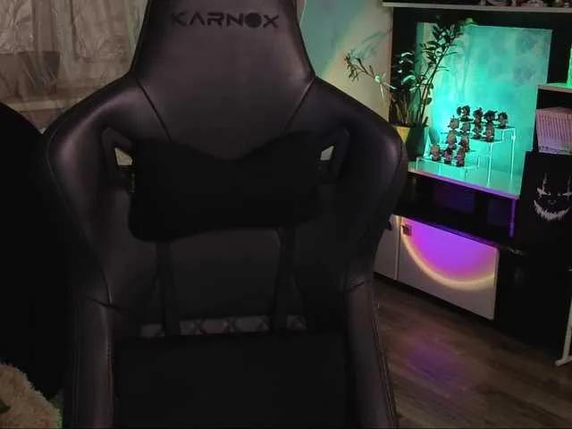 BongaCams KiraLiLime is Freechat KiraLiLime — Nice companionship and generous men.