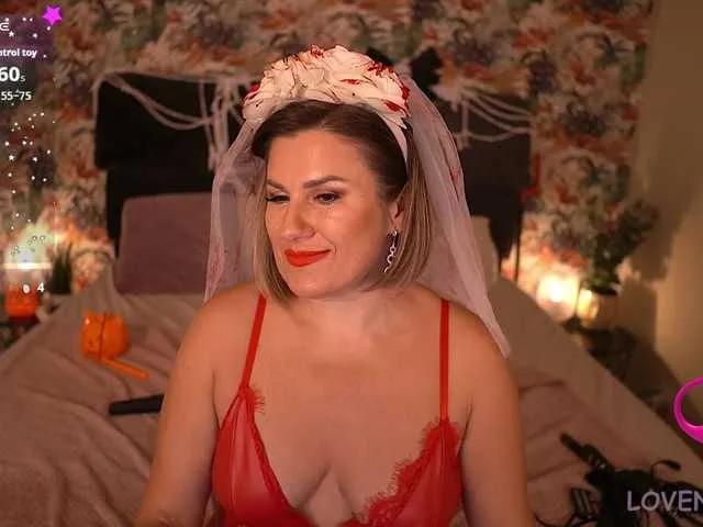 Offline KiraRoxx on BongaCams