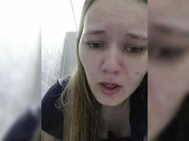 Offline Kisa75 on BongaCams