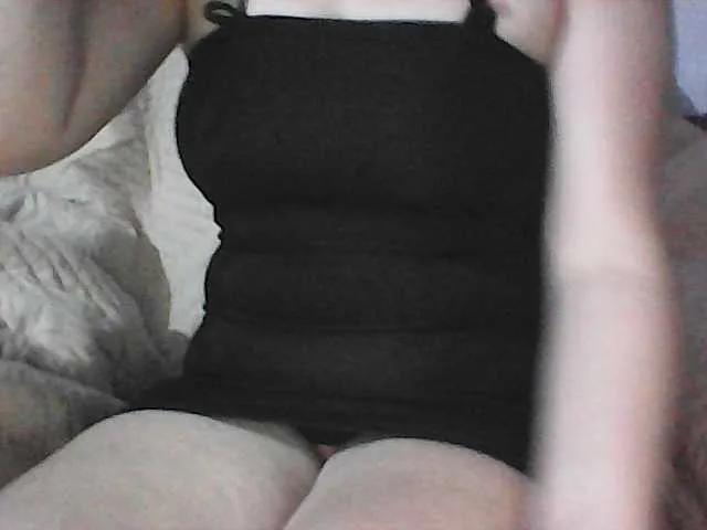 Offline KissMeQuick on BongaCams