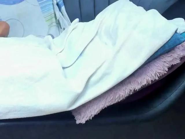 Offline Kloe-sex-hot on BongaCams