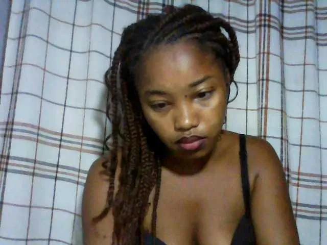 Offline kylie11 on BongaCams