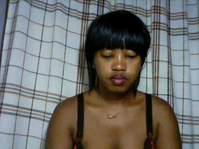 Offline kylie11 on BongaCams