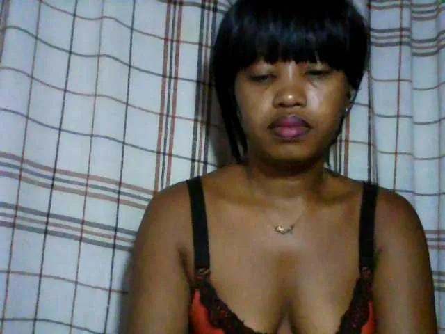 Offline kylie11 on BongaCams