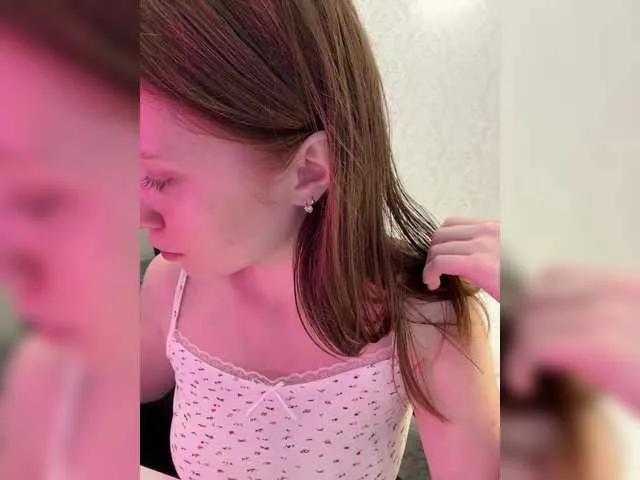 Offline l1ttle-puppy on BongaCams