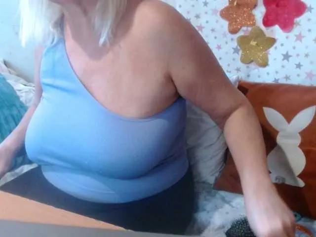 Freechat lanastar1 on BongaCams