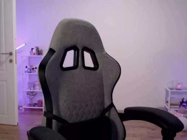 Freechat Lapochka2 on BongaCams