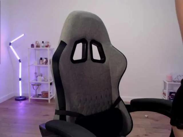 Freechat Lapochka2 on BongaCams