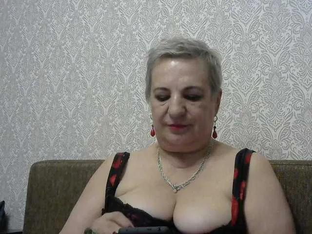Offline lara45 on BongaCams