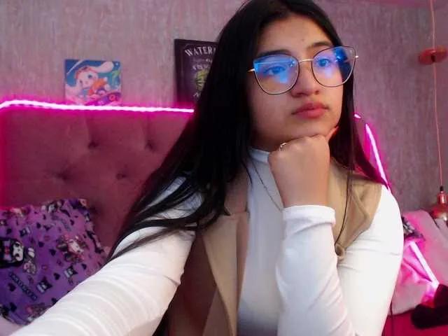 Offline laurenelove on BongaCams
