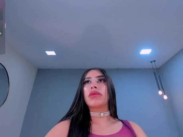 Offline LeahLombardi on BongaCams