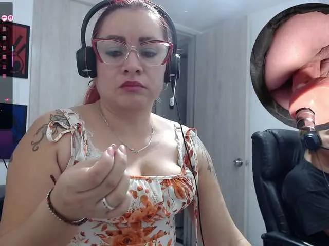 Offline Leidydi223 on BongaCams