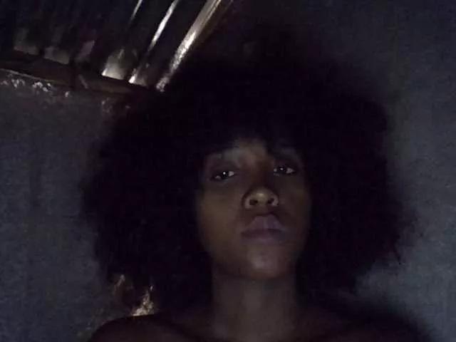 Offline Lillteblackgirl on BongaCams