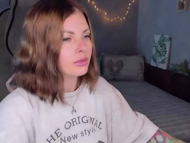 Offline LiluDallass on BongaCams