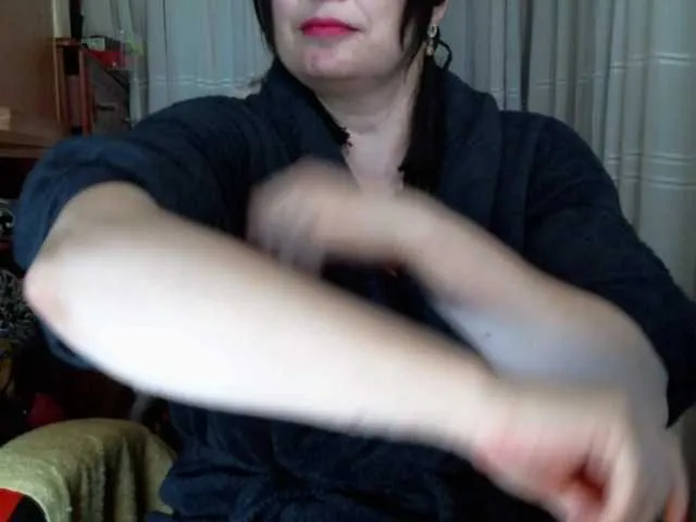 Offline LINA2111 on BongaCams