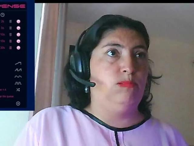 Offline linamaria98 on BongaCams