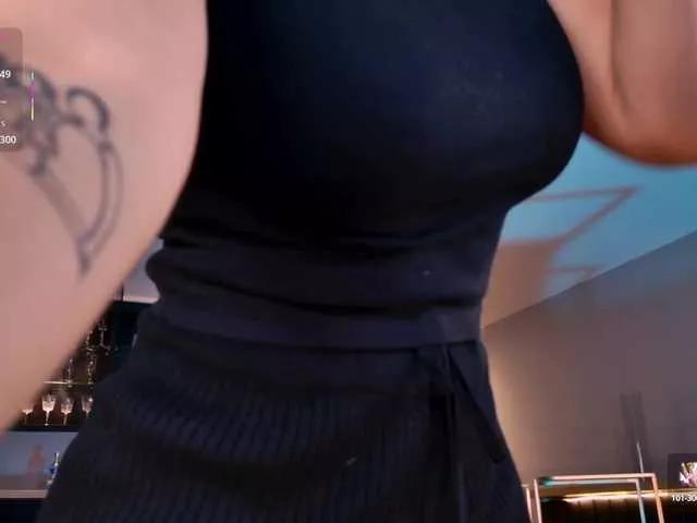 Offline LisaMonroe on BongaCams