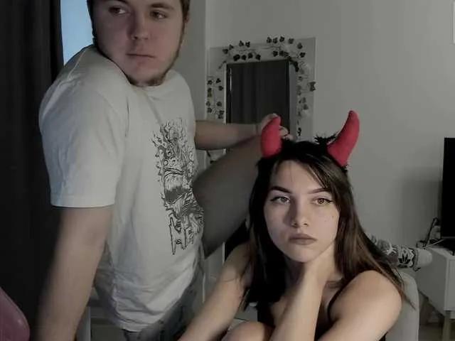 Offline lissazmark2 on BongaCams