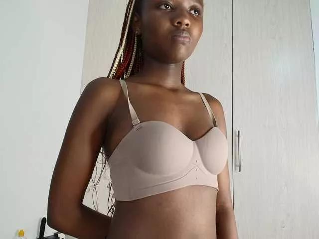 Offline Little-Freak on BongaCams