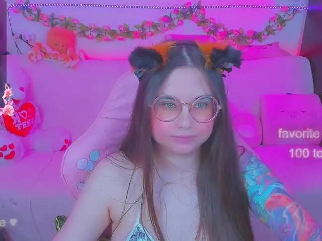 Offline LittleKitsune on BongaCams