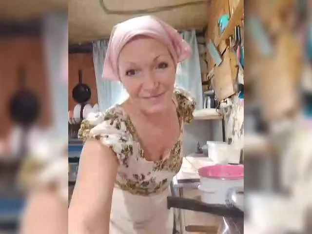 Offline LizSage on BongaCams