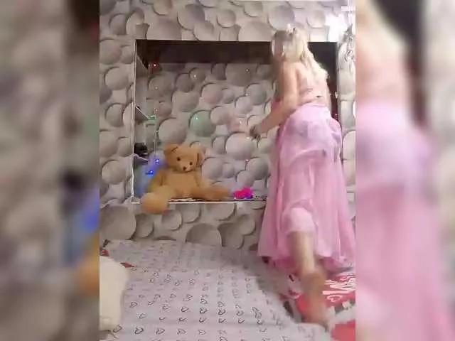 Offline LizSage on BongaCams