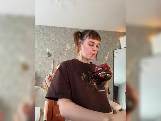 Offline LolyMolly on BongaCams