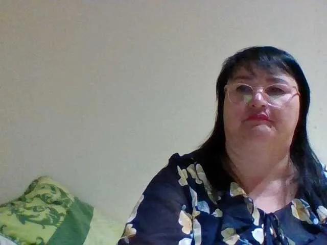 Offline lora805608 on BongaCams