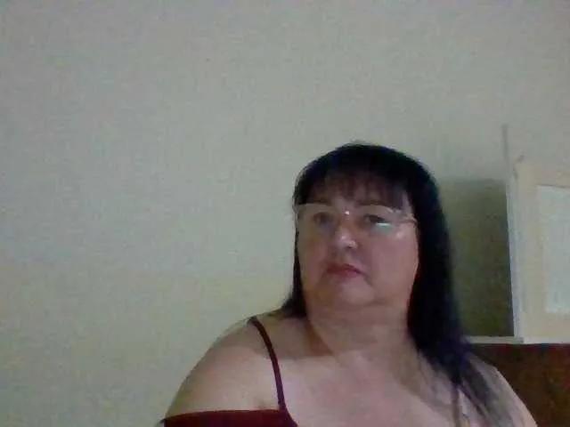 Offline lora805608 on BongaCams