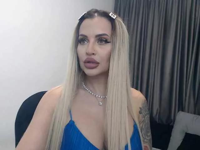 Freechat lovelyblondyx on BongaCams