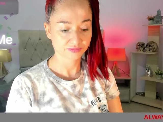 Offline lucy-hott on BongaCams