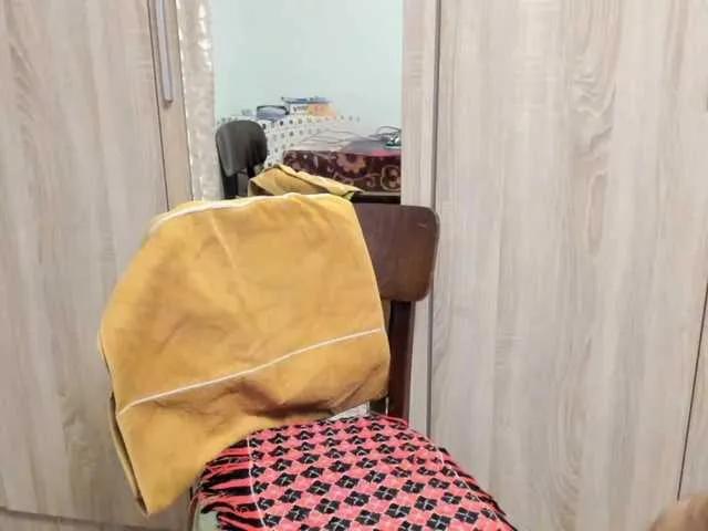 Offline Lulu-Erotica on BongaCams