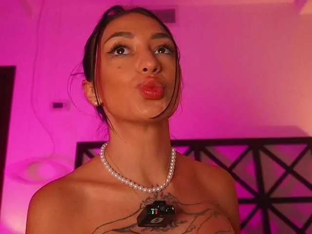 Offline LunaMystyque on BongaCams