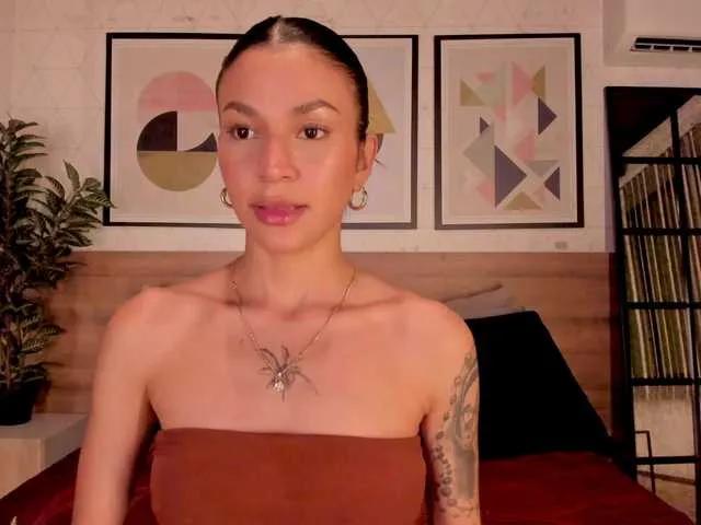 Offline LunaRuso on BongaCams