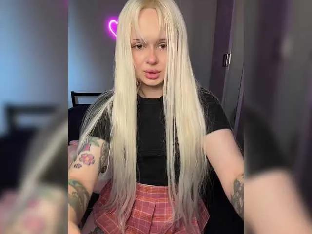 Freechat LuxBby on BongaCams