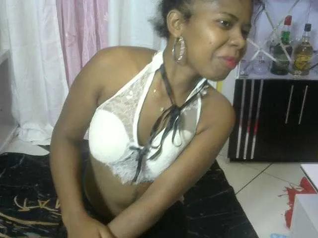 Freechat Maha19x on BongaCams