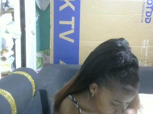 Freechat Maha19x on BongaCams