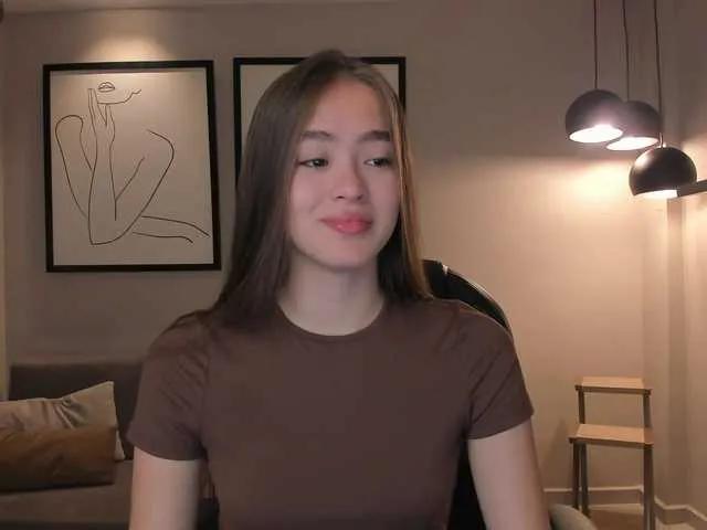 Offline MaiaCollins1 on BongaCams