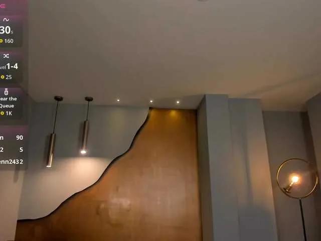 Offline MaiaCollins1 on BongaCams