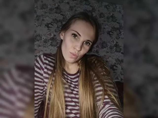 Freechat Marina-9819 on BongaCams