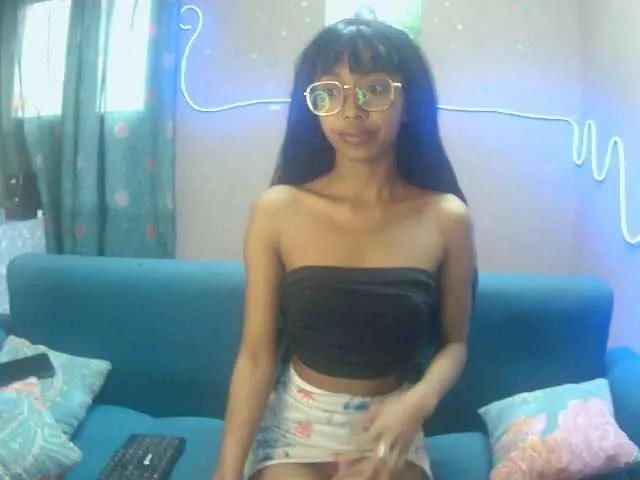 Offline Marinahgrey on BongaCams