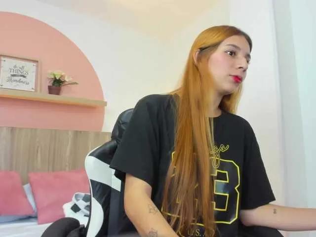 Offline maroly-21 on BongaCams