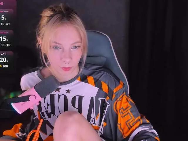 Offline Marrmariss on BongaCams