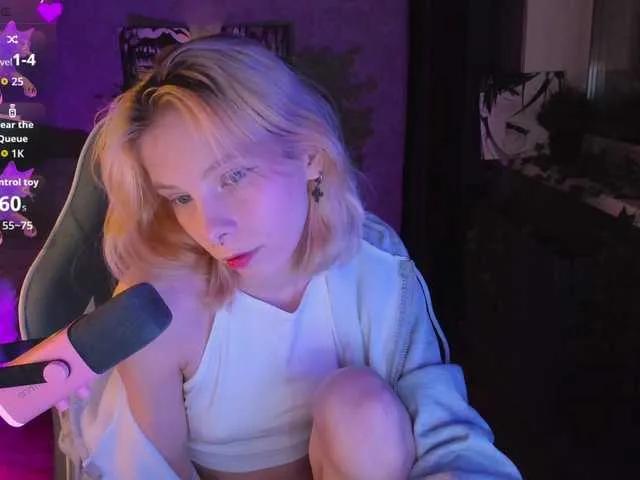 Offline Marrmariss on BongaCams